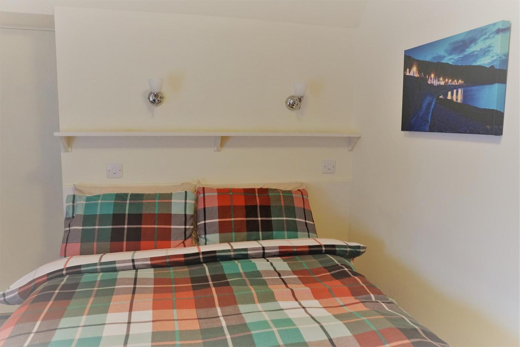 The Pennan Inn Room photo