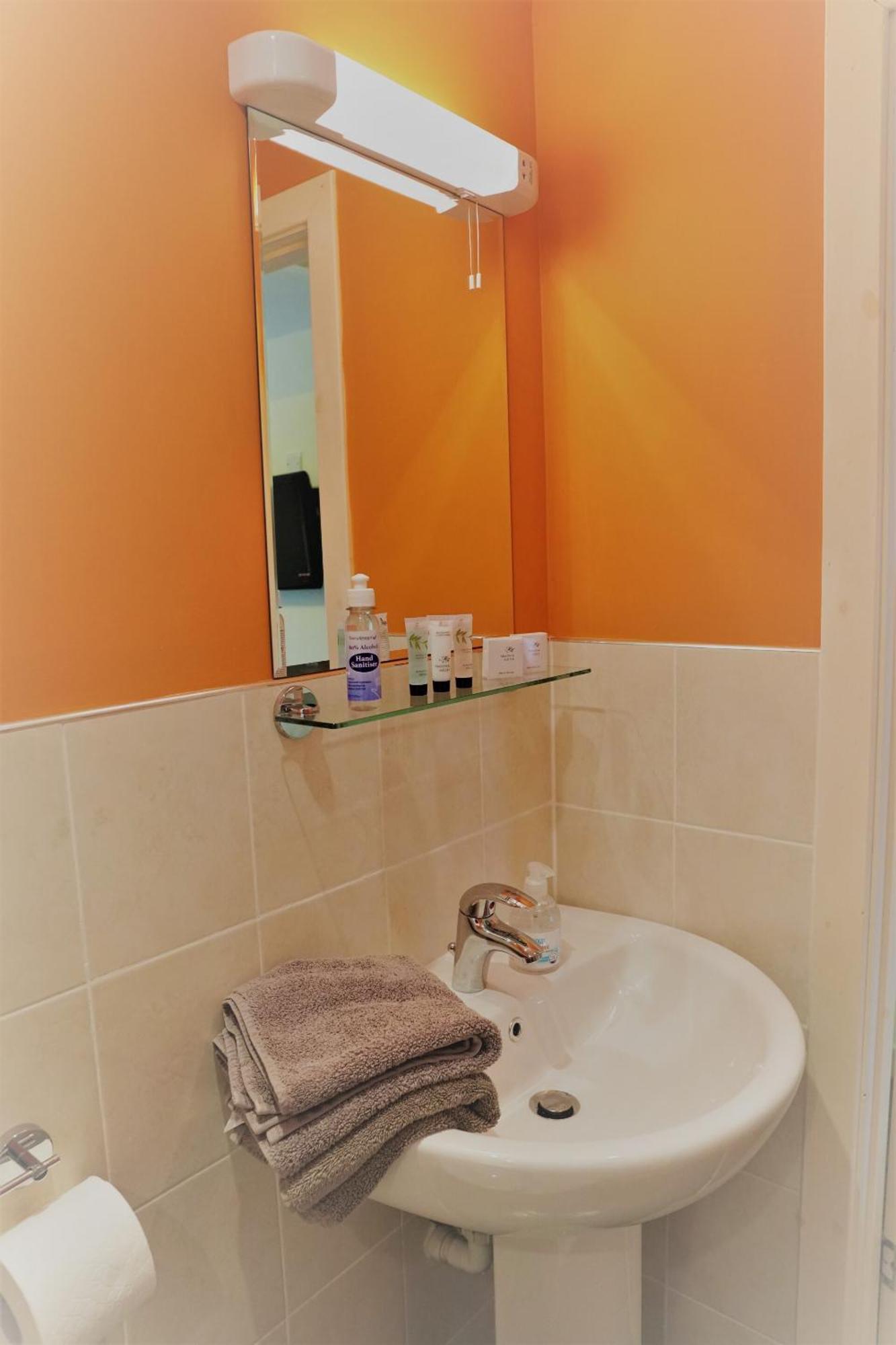 The Pennan Inn Room photo